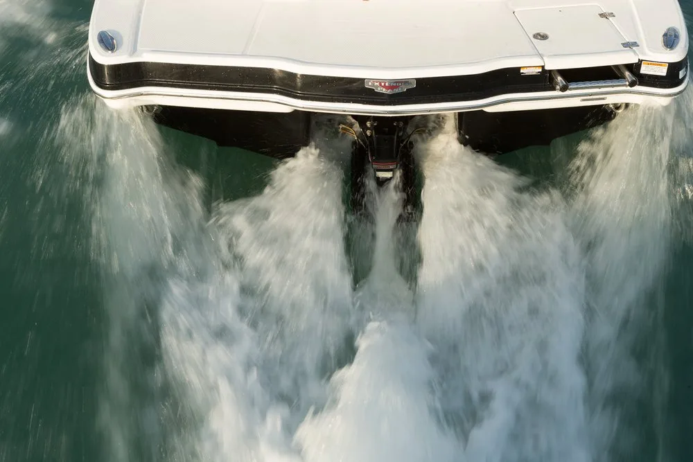 4.5L 250HP Mercury Stern-Drive MerCruiser® - Image 4